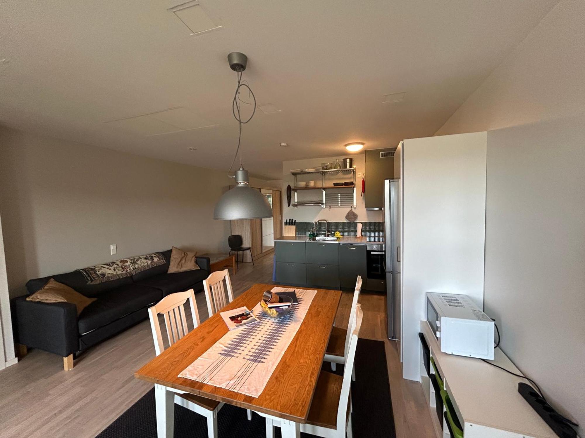 Newly Built Bright Apartment, Close To Everything If You Want To Visit Stockholm, You Will Find The Perfect Accommodation Here! Ferry Line 80 Makes It Very Convenient And Easy To Get To The City Center Nacka Exterior photo