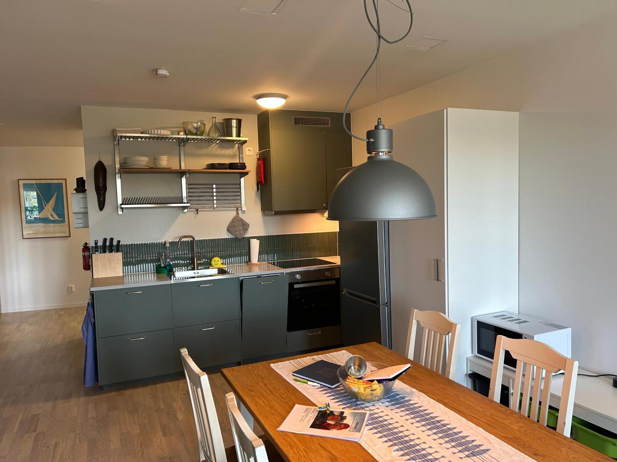 Newly Built Bright Apartment, Close To Everything If You Want To Visit Stockholm, You Will Find The Perfect Accommodation Here! Ferry Line 80 Makes It Very Convenient And Easy To Get To The City Center Nacka Exterior photo