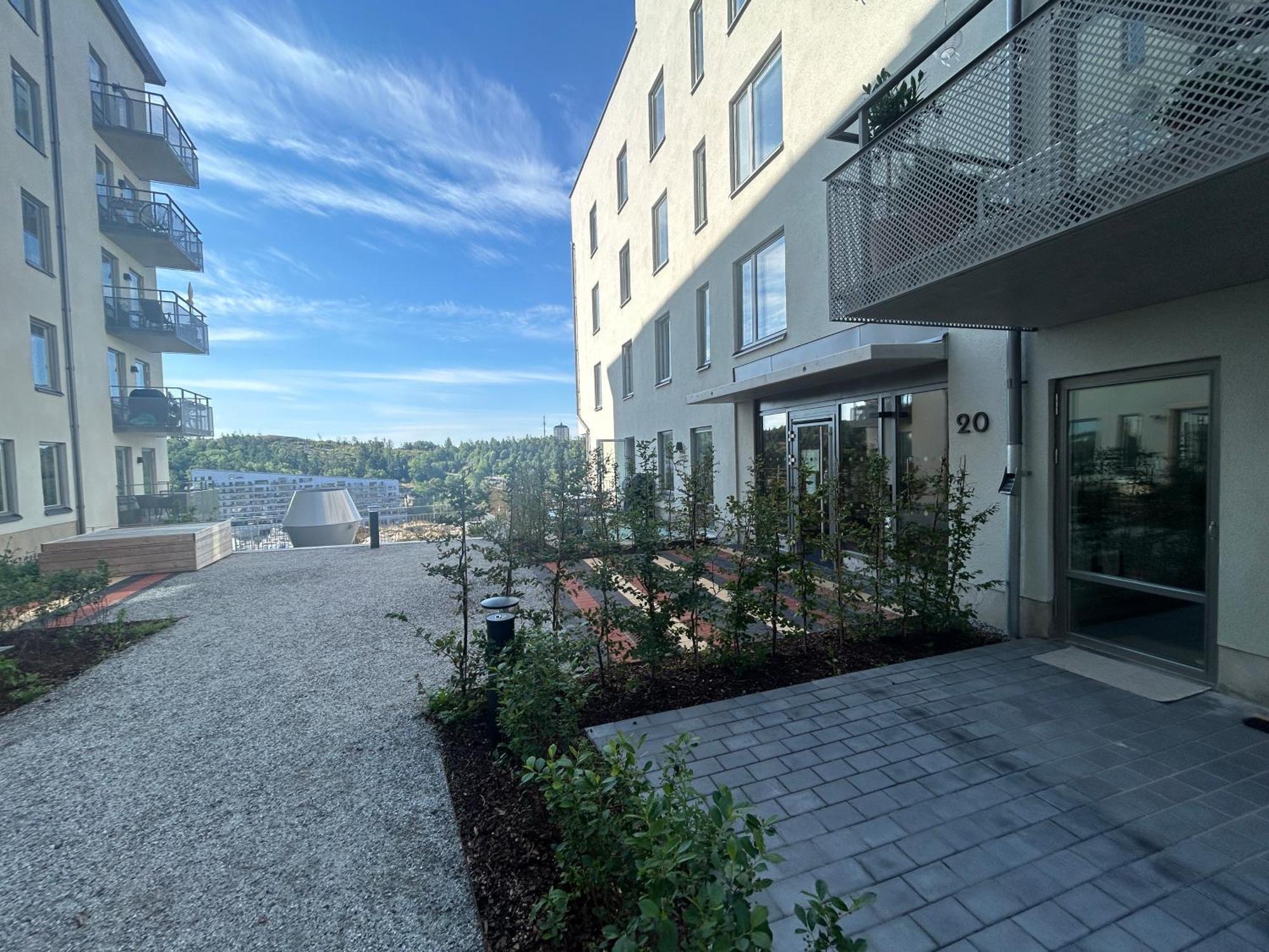 Newly Built Bright Apartment, Close To Everything If You Want To Visit Stockholm, You Will Find The Perfect Accommodation Here! Ferry Line 80 Makes It Very Convenient And Easy To Get To The City Center Nacka Exterior photo